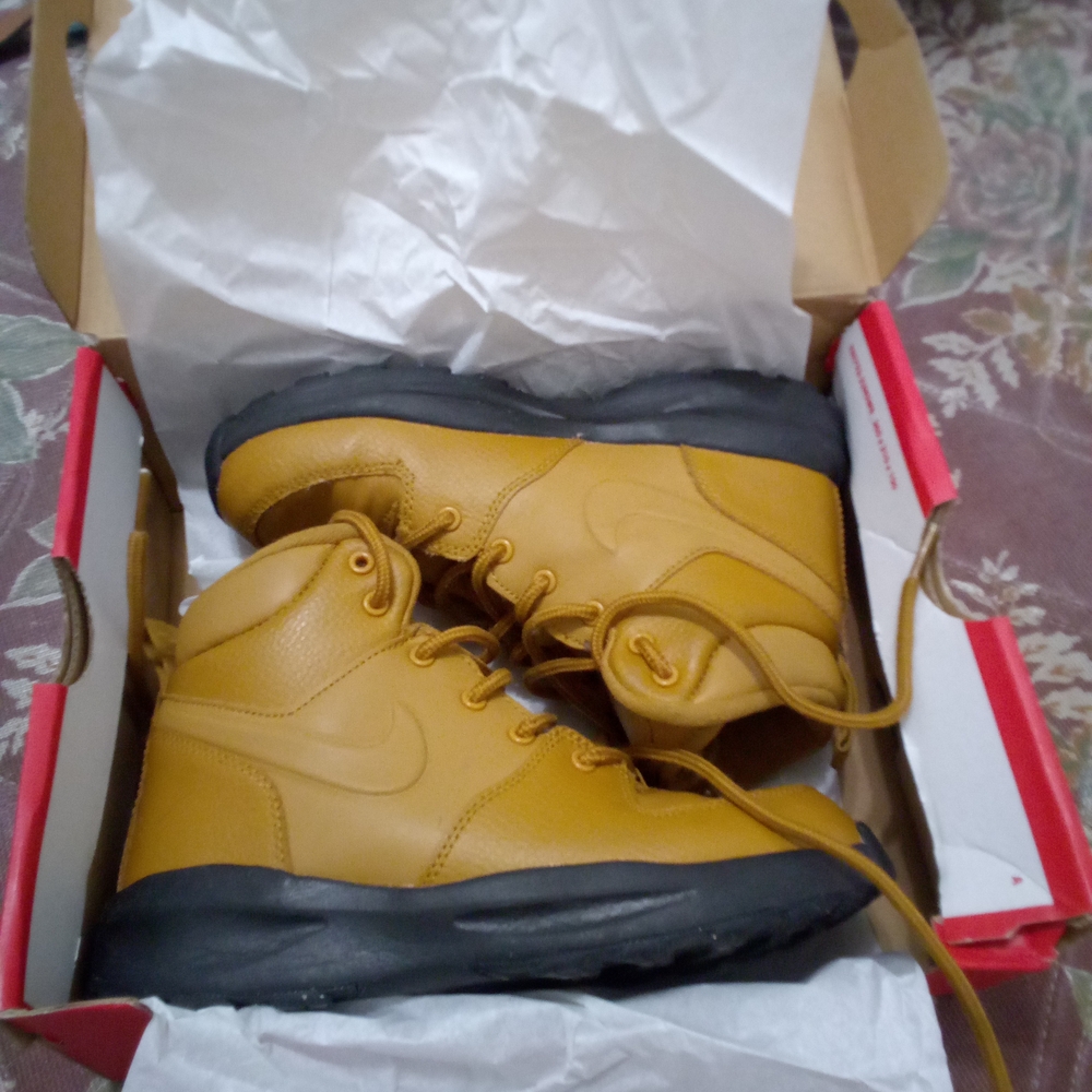 Nike Manoa Kids Boots